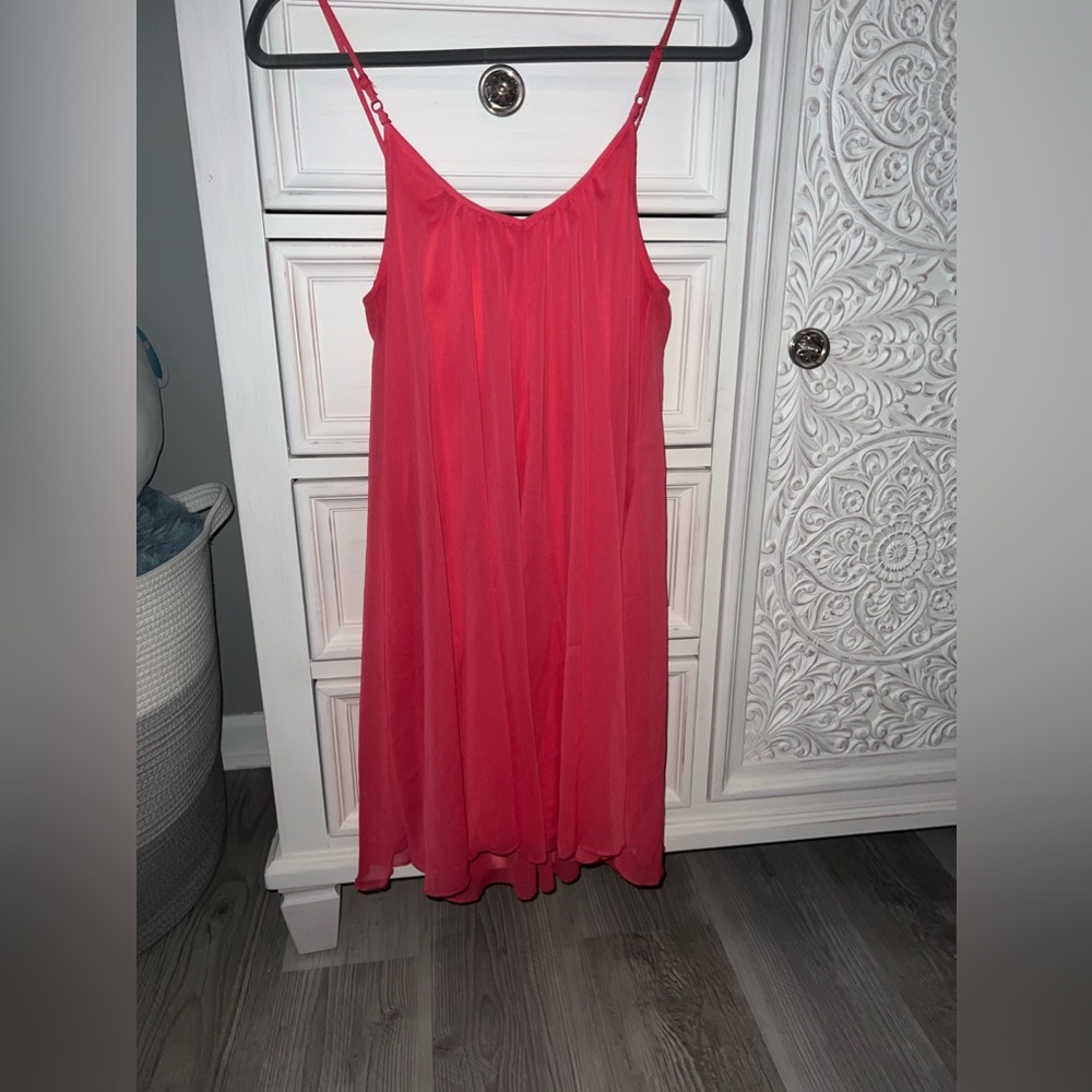 Express Free Flowing Dress - Picture 8 of 11